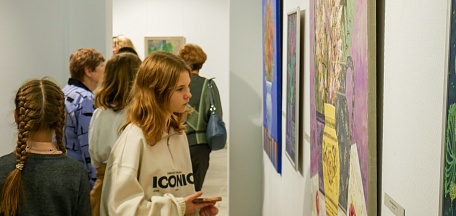  Состоялось торжественное открытие персональной выставки Марии Тюлюновой «Жизнеобильная выставка»!