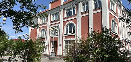 По техническим причинам в главном здании музея (ул. Коминтерна, д. 13) не работает касса