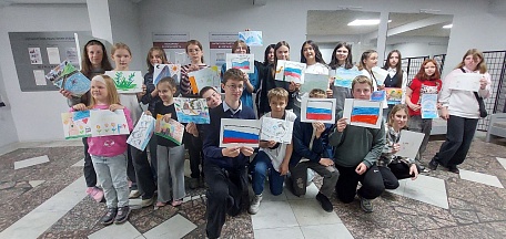 В главном здании художественного музея состоялось мероприятие, посвященное Дню РОССИИ!