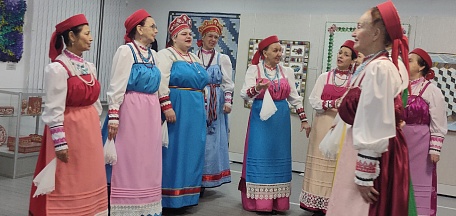 В отделе народного искусства и ремесел прошла творческая встреча с русским этническим певцом, исполнителем, фольклористом и сказителем Александром Александровичем Маточкиным