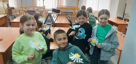 Дом ремёсел посетили воспитанники Smart Junior