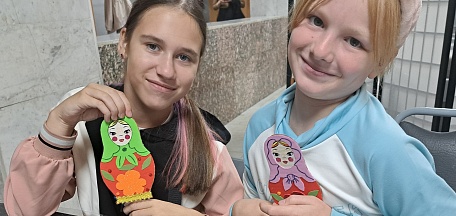 30 июля в главном здании Мурманского областного художественного музея состоялось тематическое мероприятие «Сокровища музея. Красавица матрешка»