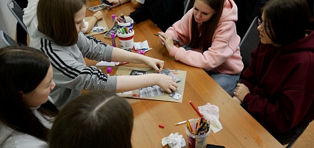 Час истории «Слава отстоявшим эту Землю» для студентов колледжа МАУ