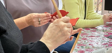 27 сентября в отделе народного искусства и ремесел состоялся День открытых дверей «Рукоделие для взрослых: знакомство с курсами Дома ремесел»