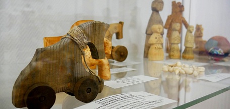 Экскурсия-демонстрация по выставке «Делу время – потехе час»