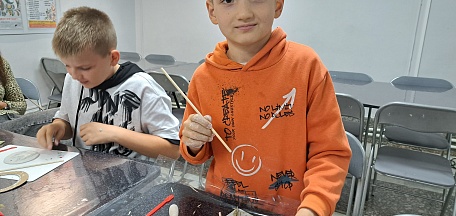 29 августа в главном здании Мурманского областного художественного музея состоялся мастер-класс «Полимерная глина: с чего начать»