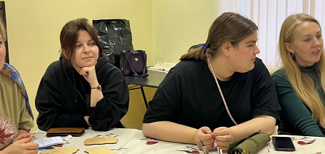 Обучающий мастер-класс по направлению «Хохломская роспись»