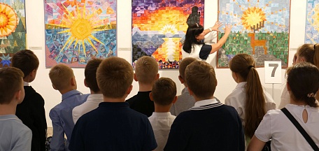 Экскурсия-квест по 50 выставке любительского изобразительного и декоративно-прикладного искусства Мурманской области