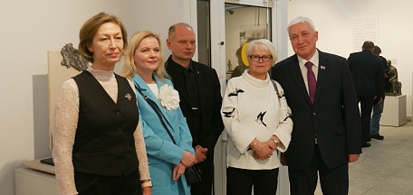  Открылась выставка «Люди Севера. Герои Севера». Скульптура и макеты памятников Александра Арсентьева