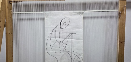 Волшебство гобеленов: незабываемая экскурсия для старшего поколения!