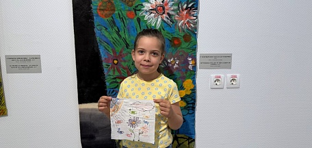 Воспитанники лагеря танцевальной школы «DanceLab» на выставке «Всякое искусство – это отражение жизни» 