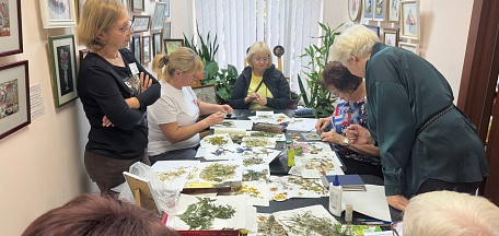 27 сентября в отделе народного искусства и ремесел состоялся День открытых дверей «Рукоделие для взрослых: знакомство с курсами Дома ремесел»