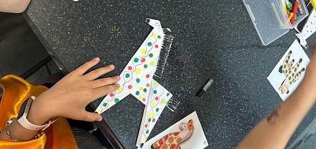 2 августа в главном здании Мурманского областного художественного музея состоялось мероприятие «Сокровища музея. Дымковская игрушка»