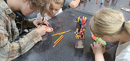 14 августа в главном здании Мурманского областного художественного музея состоялось тематическое мероприятие «Сокровища музея. Красавица матрешка»