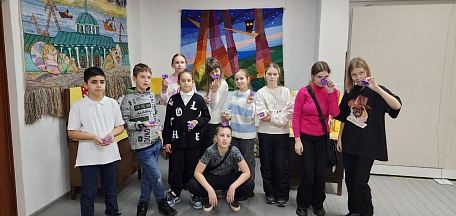 В отделе народного искусства и ремесел состоялось мероприятие с мастер-классом «Подарок любимой маме», посвященное Дню матери