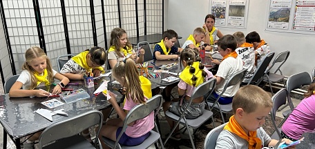 2 августа в главном здании Мурманского областного художественного музея состоялось мероприятие «Сокровища музея. Дымковская игрушка»