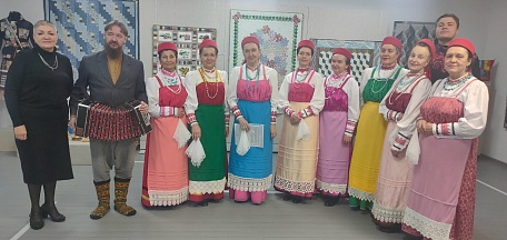 В отделе народного искусства и ремесел прошла творческая встреча с русским этническим певцом, исполнителем, фольклористом и сказителем Александром Александровичем Маточкиным